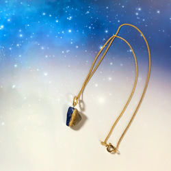 夜空の欠片＊Lapis lazuli×Citrine＊金継ぎ／necklace／合金 5枚目の画像