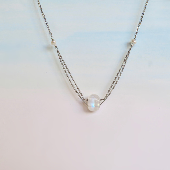 月の女神◇rainbow moonstone× Freshwater pearl／necklace／316L 2枚目の画像