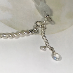 原石＊Blue moonstone／asymmetry cross pearl ／SV925 bracelet 9枚目の画像