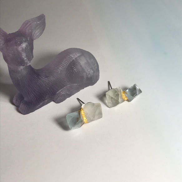 雨から雹（ひょう）へ✳︎八面体蛍石＝Flourite×2／金継ぎ／316L Pierce 3枚目の画像