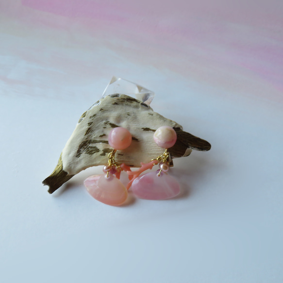SOLD OUT！！桜色のうみ…✳︎ピンクオパール×さくら貝×枝珊瑚／316L （18kgp）earring 9枚目の画像