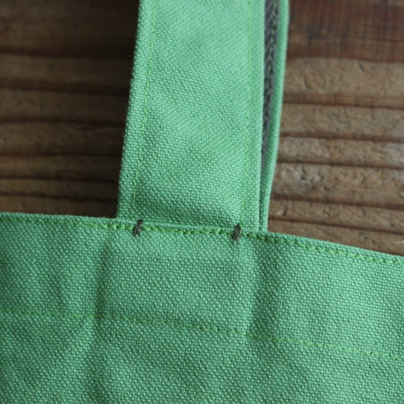 【50％折扣】B4帆布手提袋：黃綠色： 第4張的照片