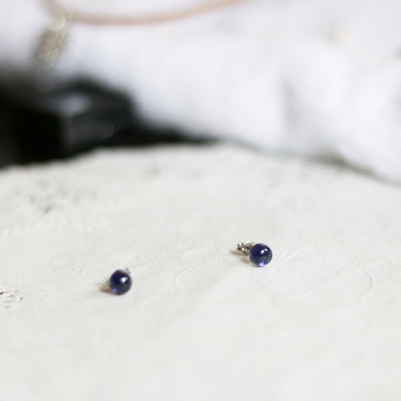 【補貨】寶石級堇青石耳環（6毫米，醫用不鏽鋼） 第3張的照片