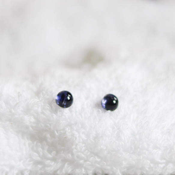 【補貨】寶石級堇青石耳環（6毫米，醫用不鏽鋼） 第5張的照片