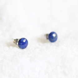 [再次上架] 青金石耳環（8毫米，醫用不鏽鋼） 第1張的照片