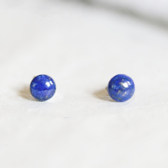 [再次上架] 青金石耳環（8毫米，醫用不鏽鋼） 第2張的照片