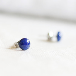 [再次上架] 青金石耳環（8毫米，醫用不鏽鋼） 第3張的照片