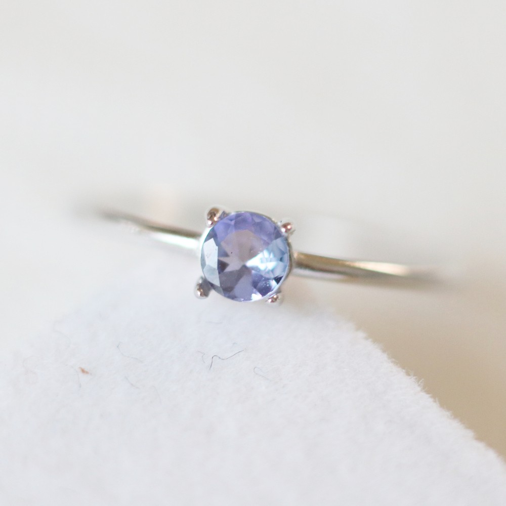 【再販・Silver925】宝石質タンザナイトのシルバーリング