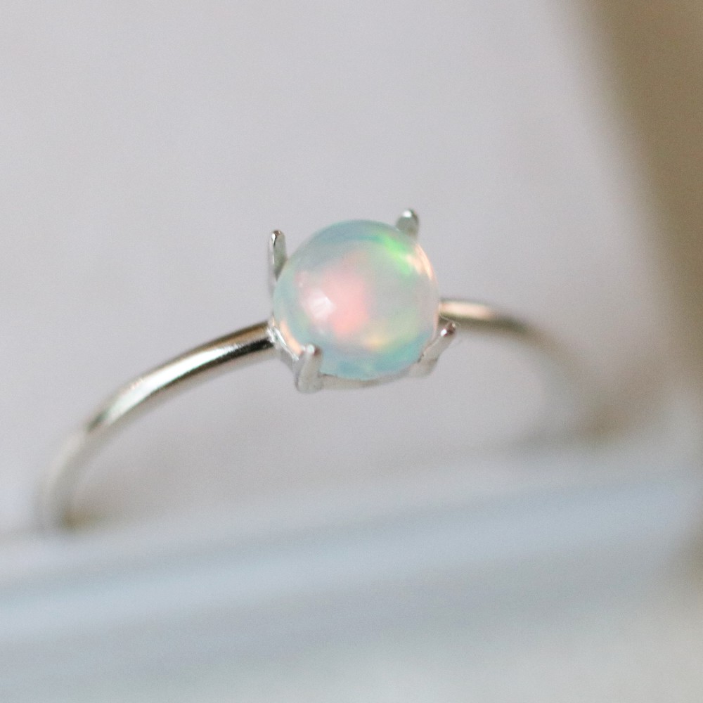 【再販・Silver925】宝石質プレシャスオパールのシルバーリング（5mm）