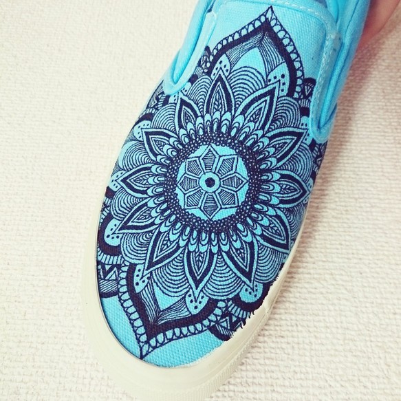 [尺碼訂購]原創手繪成人懶漢鞋“005曼陀羅藍” 第2張的照片