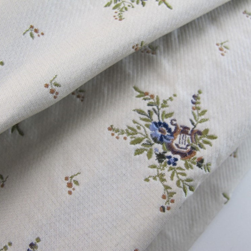 フランスアンティークGROS DE TOURS サンプル刺繍シルククロス