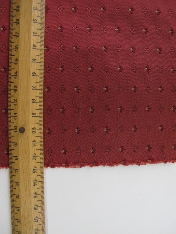 シルク生地　ビオラ　（テラコッタレッド）ジャガード織 3枚目の画像