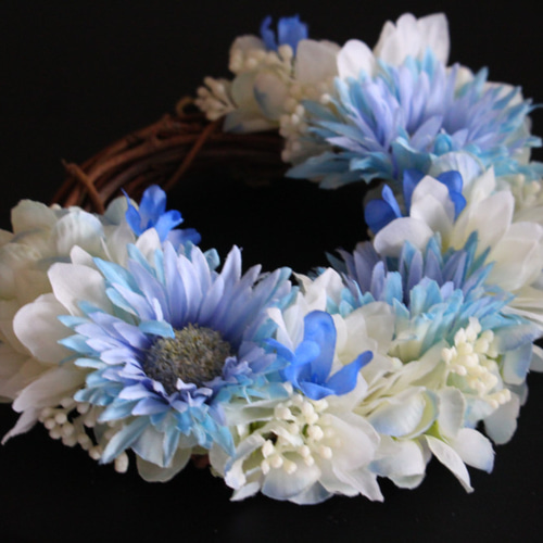 青いガーベラのリース リース bum 通販 12255805｜Creema(クリーマ) 