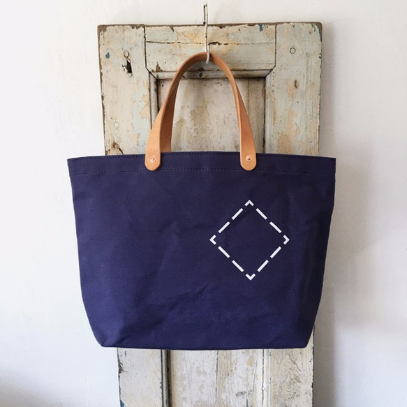 Put your favorite letter on bag wax canvas tote INDBNP_0404 第1張的照片