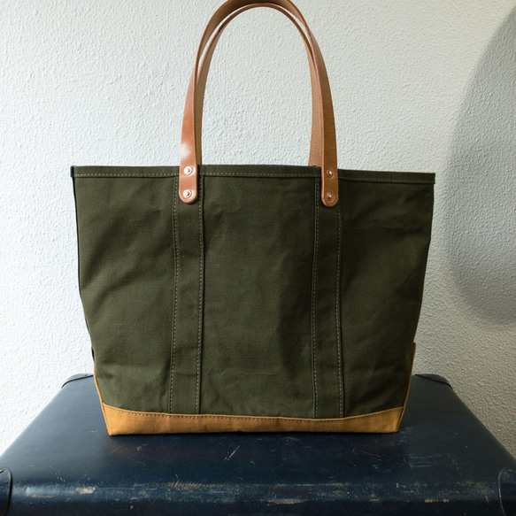 Medium size open top tote bag made with 15oz Wax Canvas 第2張的照片