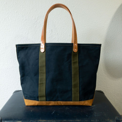 Medium size open top tote bag made with 15oz Wax Canvas 第3張的照片