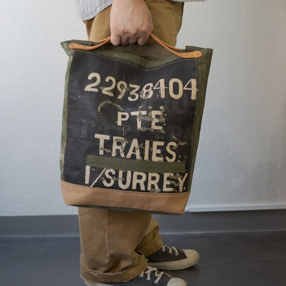 Vintage UK Army  vintage canvas open top 2way tote bag768 第1張的照片