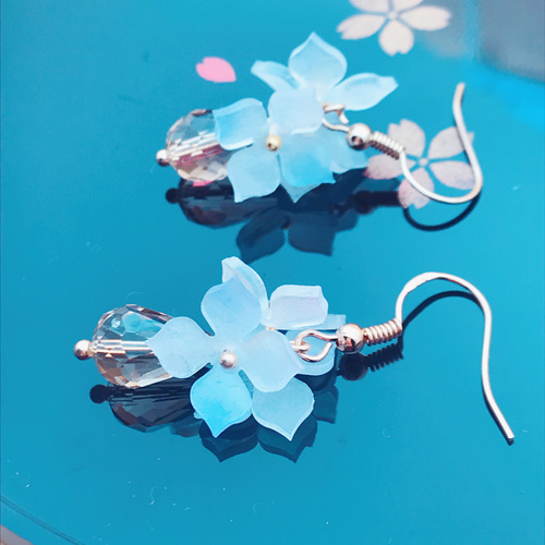 注文製作】大人のあじさい 雫 ピアス イヤリング UVレジン