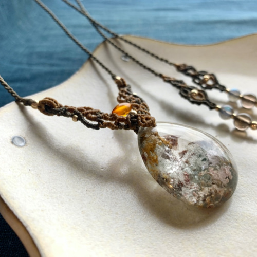 ガーデンクォーツ〜穴あき天然石・マクラメペンダント〜no.11030