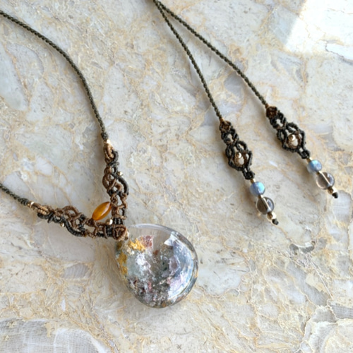 ガーデンクォーツ〜穴あき天然石・マクラメペンダント〜no.11030