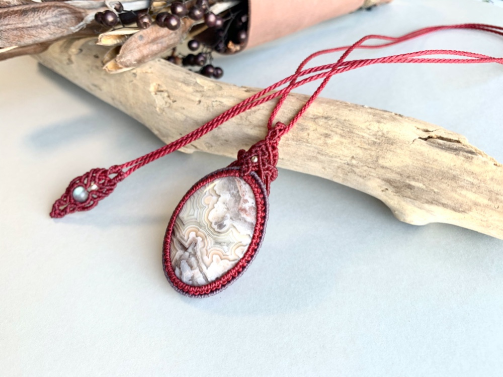 クレイジーレースアゲート〜ダブルフレーム・マクラメペンダント〜no.11005