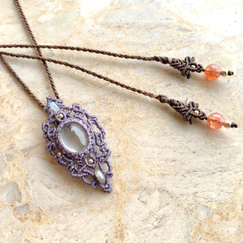 ムーンストーン〜装飾フレーム・マクラメペンダント〜no.11016