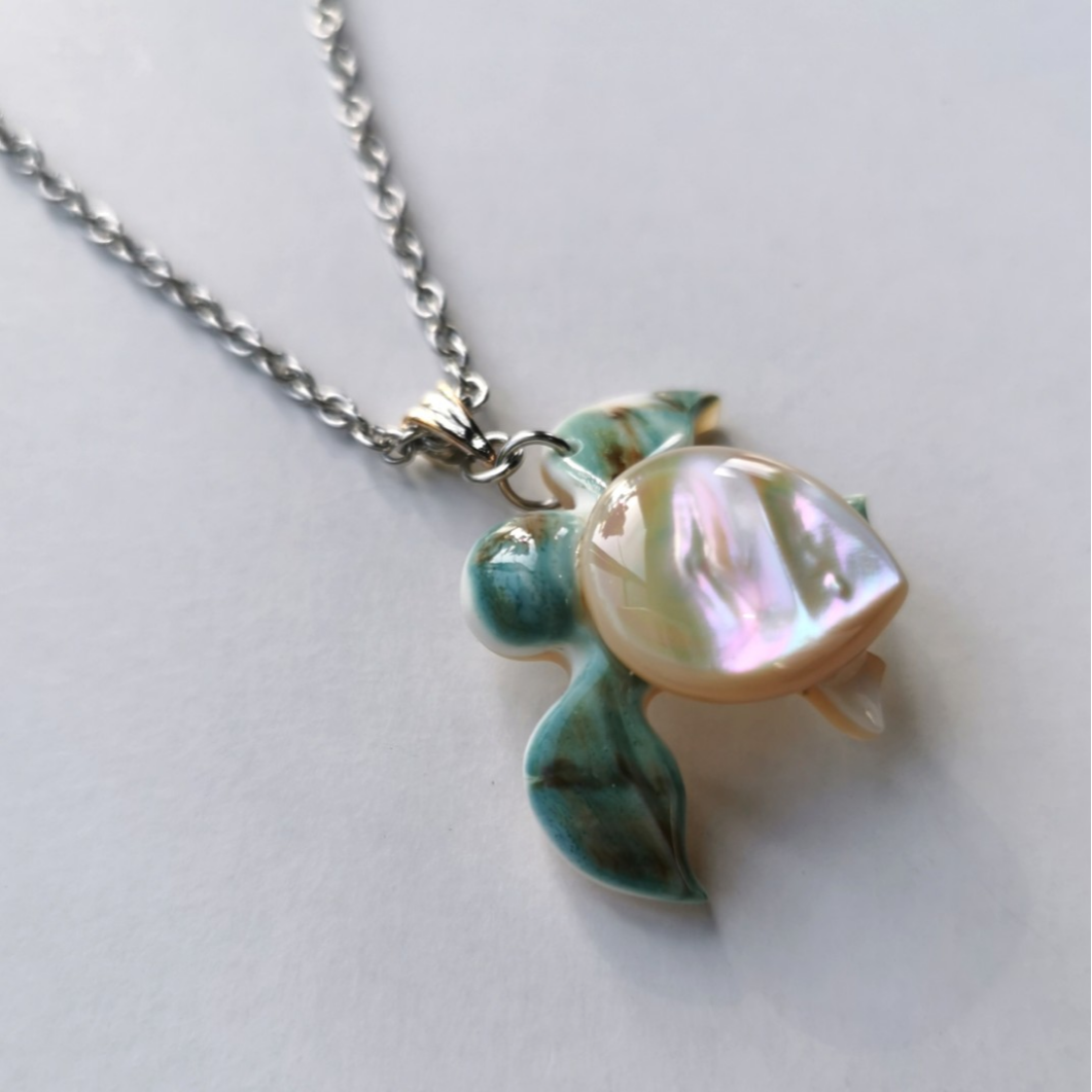 夜光貝】ホヌネックレス ネックレス・ペンダント 夜光貝jewelry KOKORO