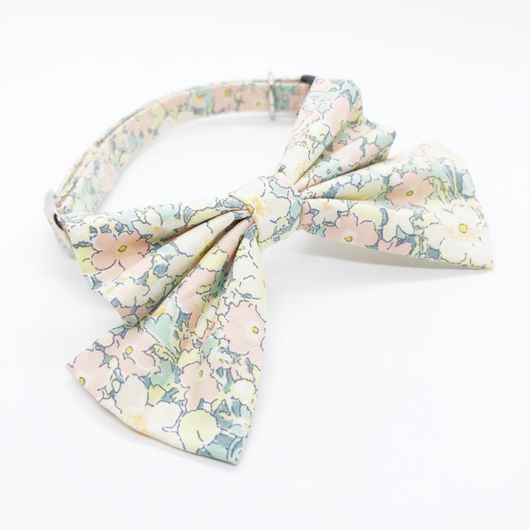 猫 犬 首輪 リバティプリント × Archie ラージリボン ベージュピンク 花柄 プレゼントにおすすめ♫ 2枚目の画像