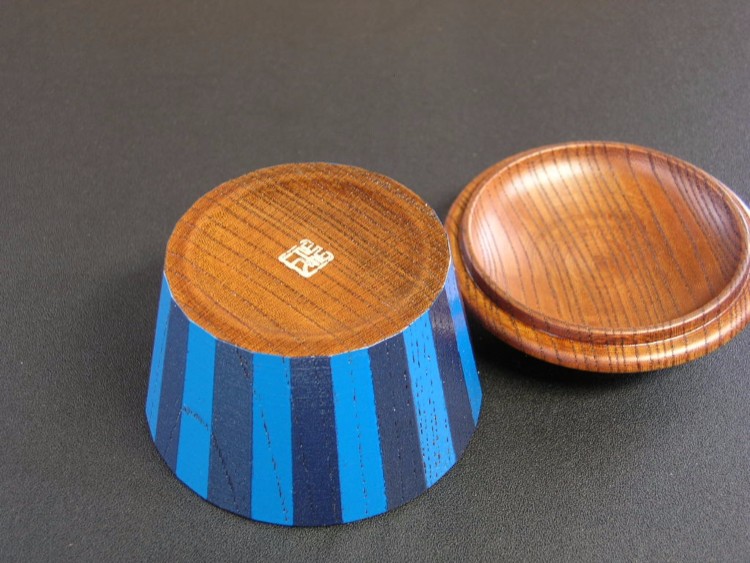 小さな蓋物”マフィン”／24角・青紺ストライプ