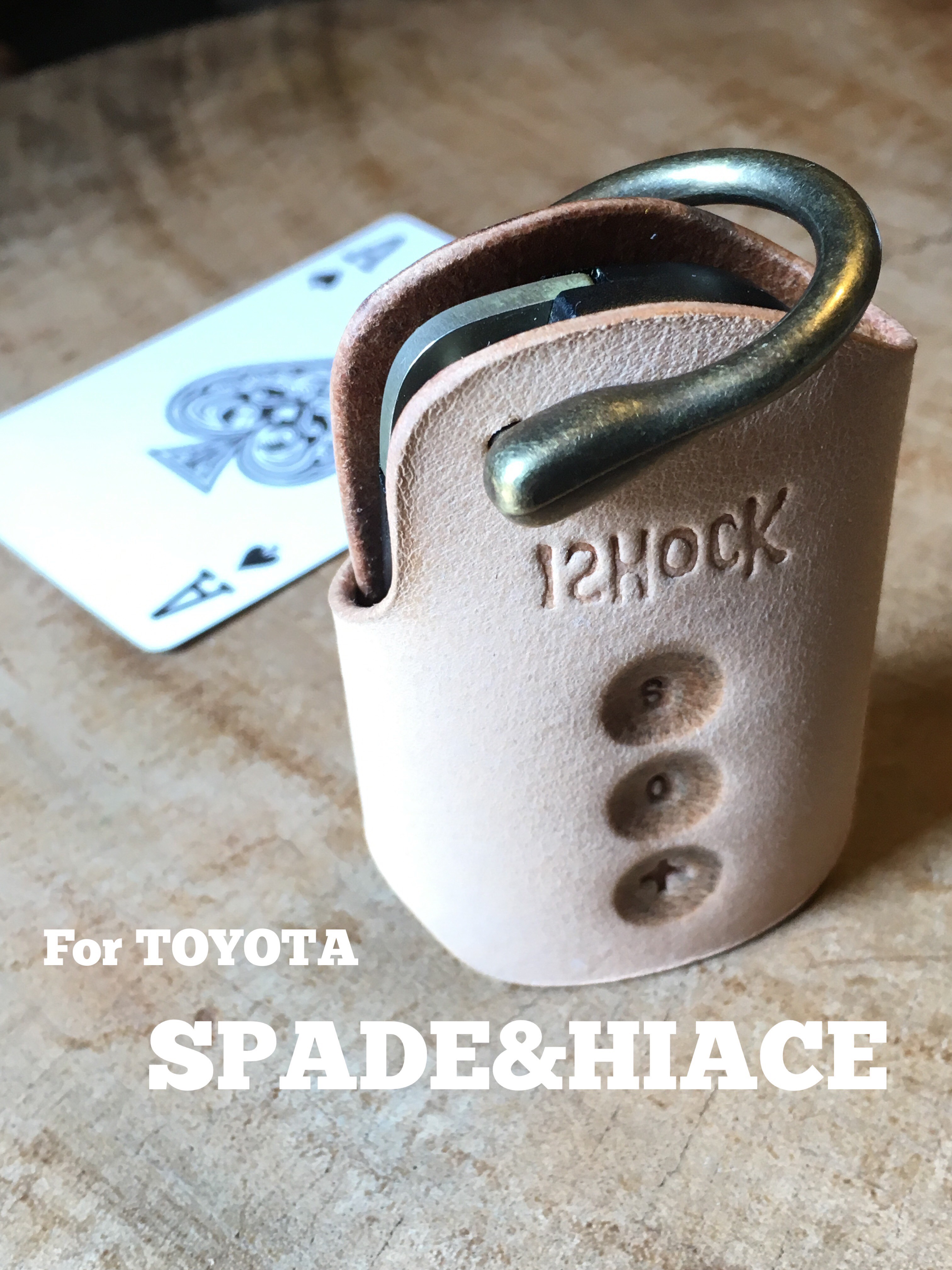 トヨタ　ハイエース　純正　スマートキー　ほぼ新品