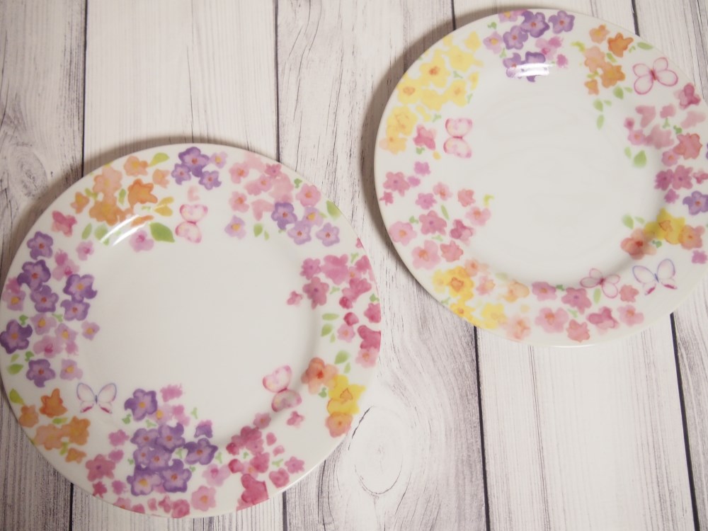 ２枚セット】華やか花柄プレート♡flower♡バタフライ♡お皿♡誕生日