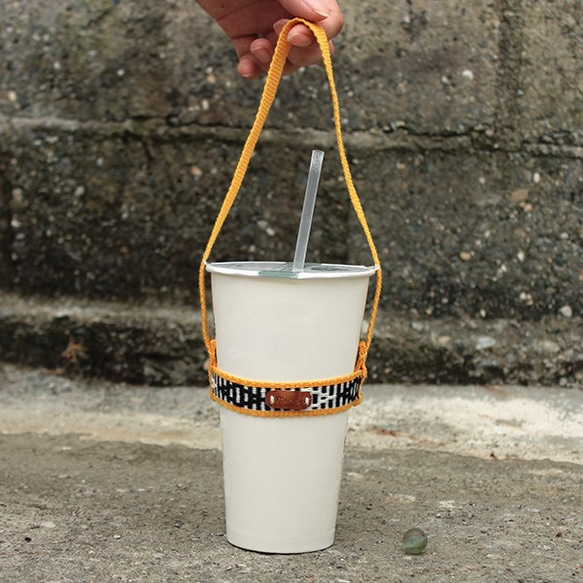 miholol 帶著走 - 編織環保杯帶 | 飲料杯帶 | 杯套 | 黃黑菱形紋 第1張的照片