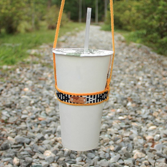 miholol 帶著走 - 編織環保杯帶 | 飲料杯帶 | 杯套 | 黃黑菱形紋 第2張的照片
