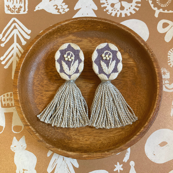 ［特集掲載］すずらん（linen tassel earring） 7枚目の画像