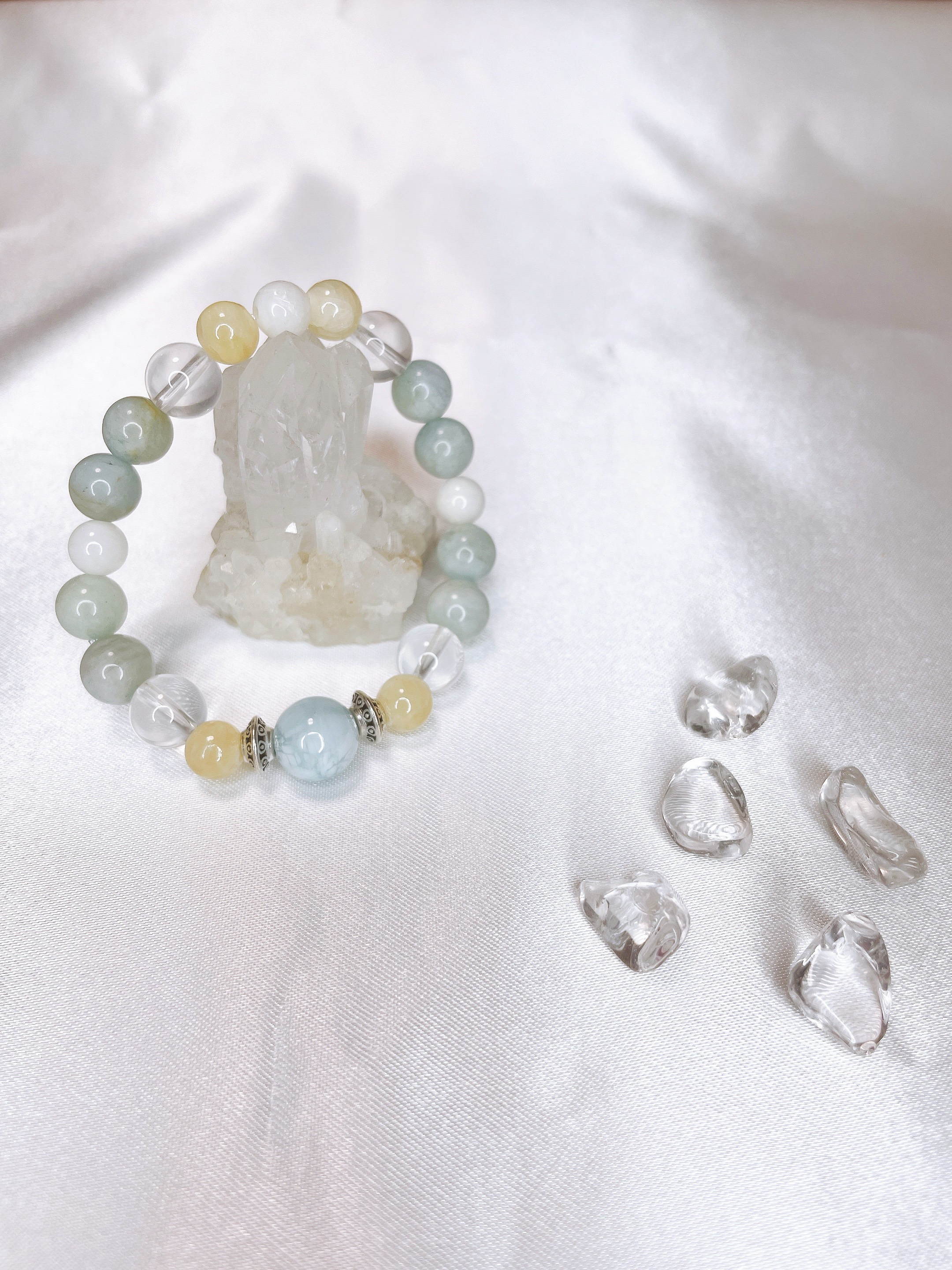 疲れた心身に…不安を解消　世界3大ヒーリングストーン　ラリマーを使用した天然石ブレスレット