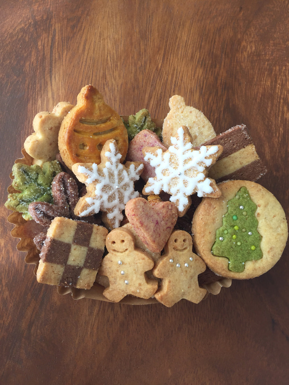 全粒粉入りクッキー(クリスマスアイシング入り） 2枚目の画像