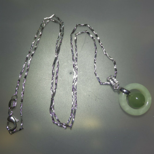 美品　本翡翠ネックレス 美品】翡翠 ネックレス｜Yahoo!フリマ（旧PayPayフリマ）