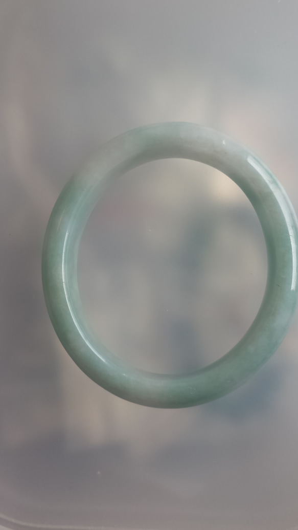 椭円型翡翠バングル 楕円形本翡翠バングル
