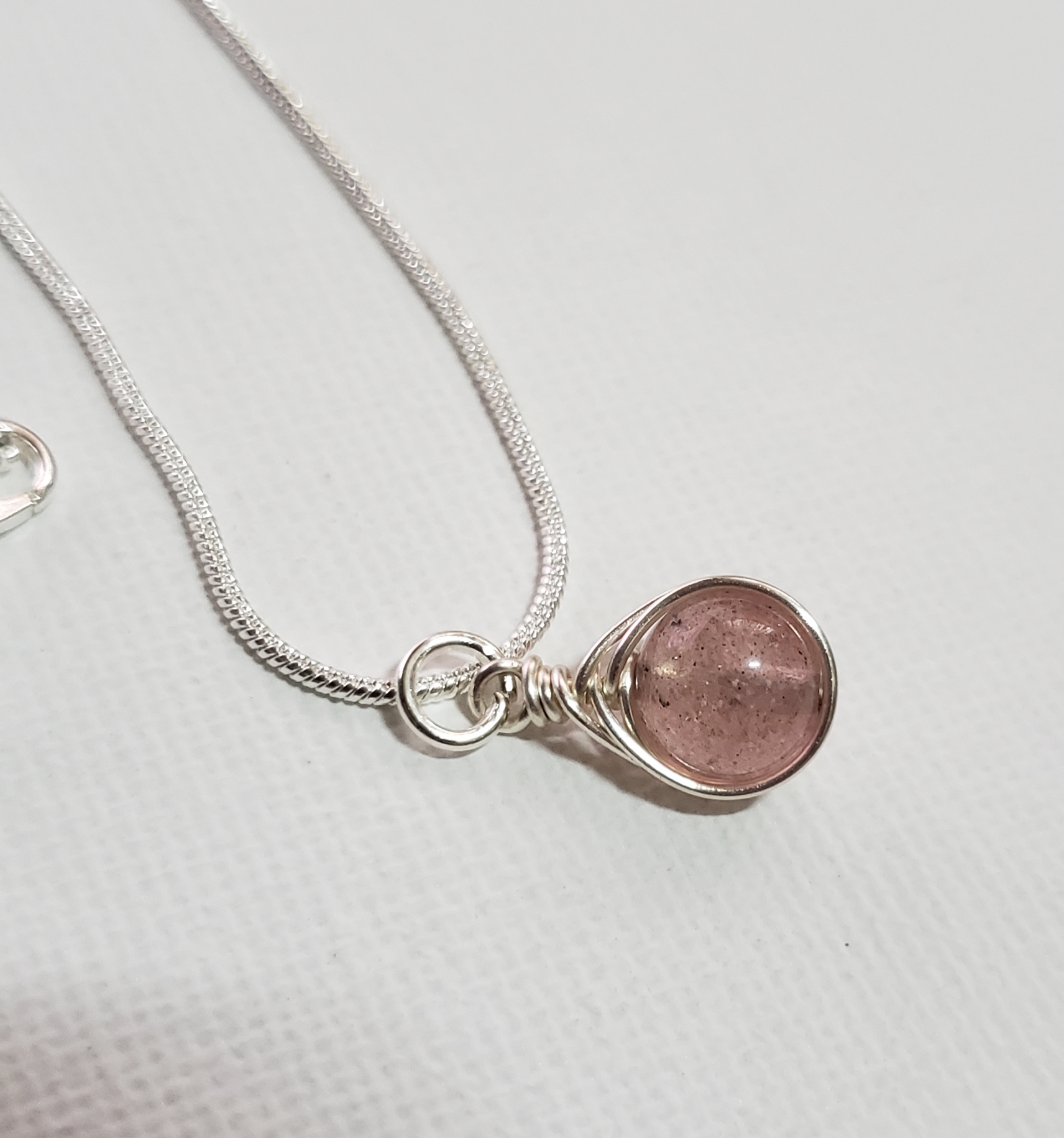 再々販♪ 天然石 ストロベリークォーツ ペンダントトップネックレス