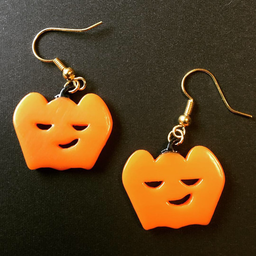 ニヒルに笑うかぼちゃのピアス◎送料無料◎ ピアス（フック・チェーン
