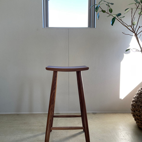LaTree キッチンハイスツール　ウォールナット無垢材　展示品 LaTree キッチンハイスツール ウォールナット無垢材 展示品