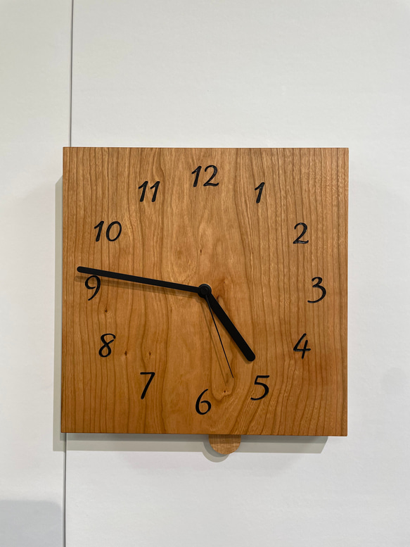 振り子時計〜ウォールナット、オーク、ブラックチェリー 3枚目の画像