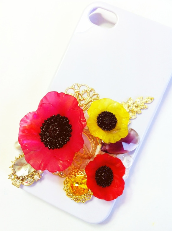 花咲くカラフルフラワーiPhoneケース 1枚目の画像