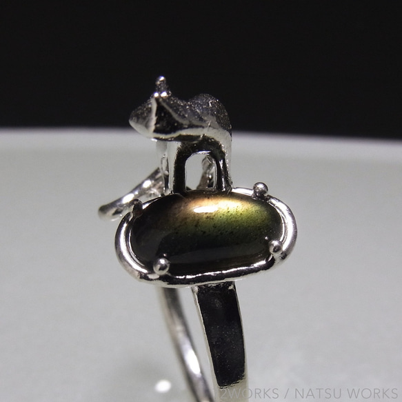 ラブラドライトと猫 ＊ Labradorite & Cat Ring 4枚目の画像