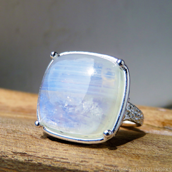 ムーンストーン リング ＊ Moonstone Ring □ 1枚目の画像