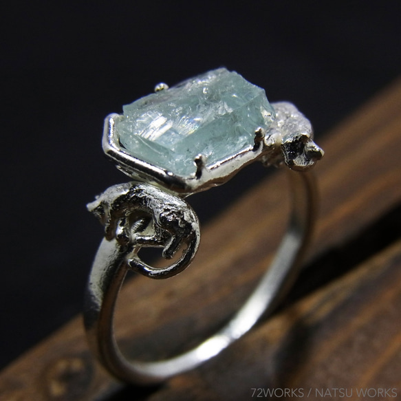 アクアマリンと猫 指輪 Aquamarine & Cat Ring ll 3枚目の画像