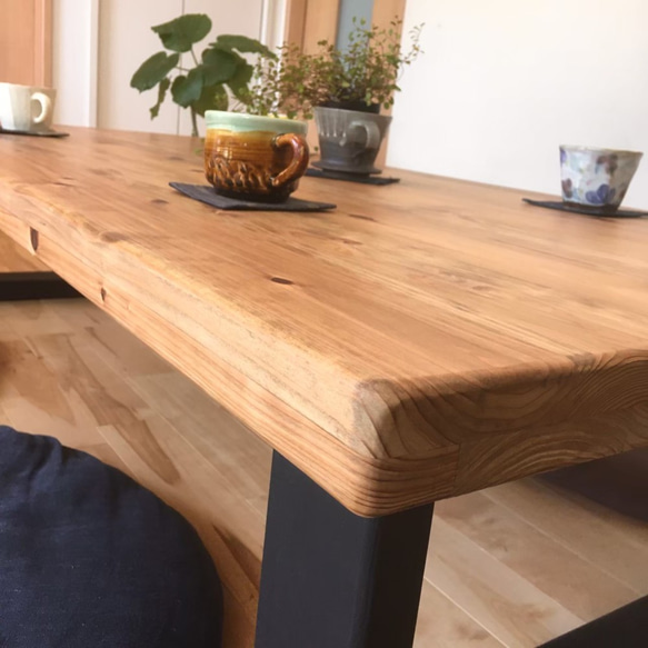 【みんなが安心して使える＊全ての角を丸めた座卓テーブル】国産杉の無垢材　カフェ・北欧風【サイズ・カラーオーダー可】 2枚目の画像