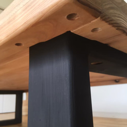 【サイズカラーオーダー可能】国産杉の無垢材　カフェ風ダイニングテーブル　座卓　角が丸く安心安全 5枚目の画像