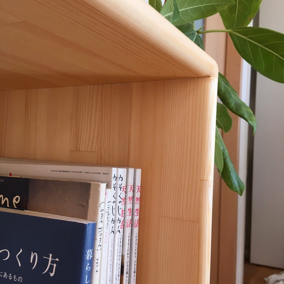 【全ての角が丸い安心安全な十字収納棚】木製　カラーボックス　オイル仕上げ　本棚　おもちゃ箱　サイズオーダー可　十字型 4枚目の画像