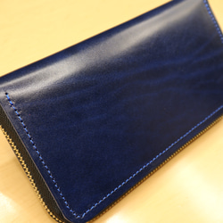 ルガトショルダーの長財布（ラウンドファスナー） 2枚目の画像
